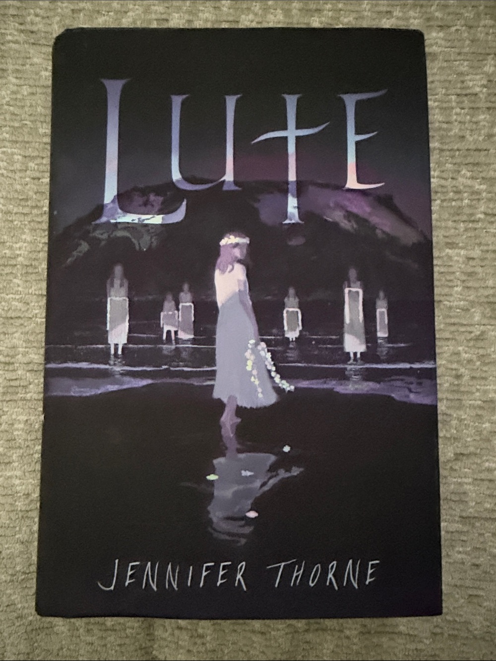 Lute by Jennifer Thorne - Purple & Black Book Cover
